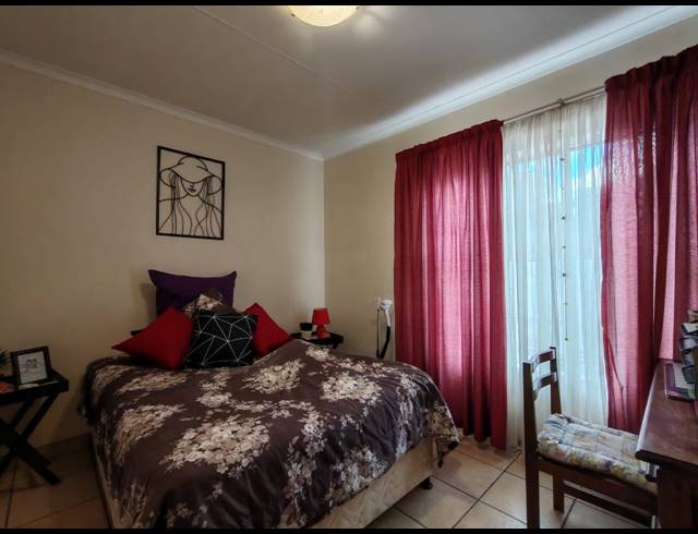 2 BEDROOM TOWNHOUSE FOR SALE IN THREE RIVERS